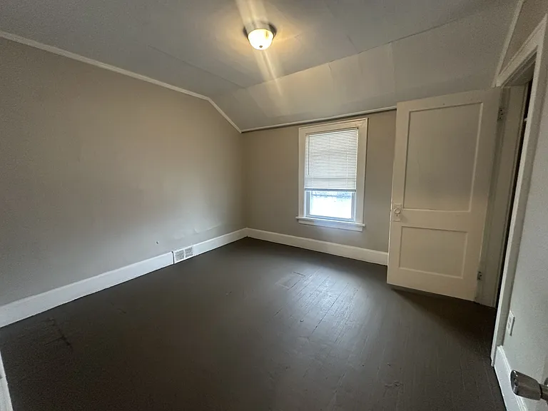 2676 Sullivant Ave — Photo 7