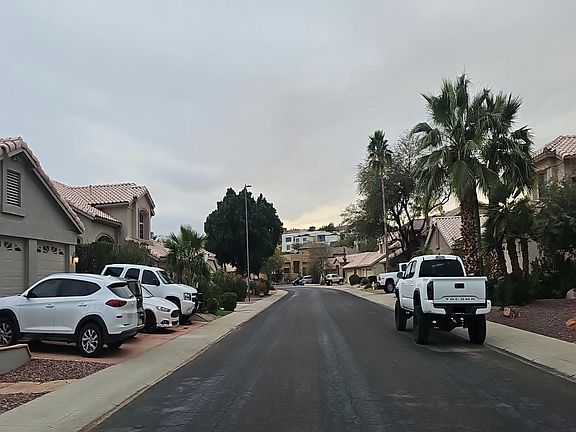 5th image of 6129 W Questa Dr