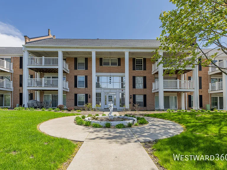 5601 Carriage Way Dr #202B — Photo 22