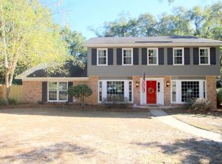 915 Regents Dr E, Mobile, AL 36609