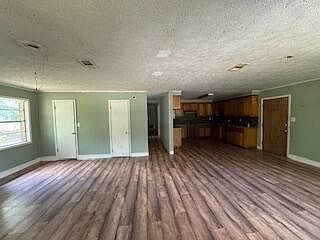 3rd image of 314 Main St S