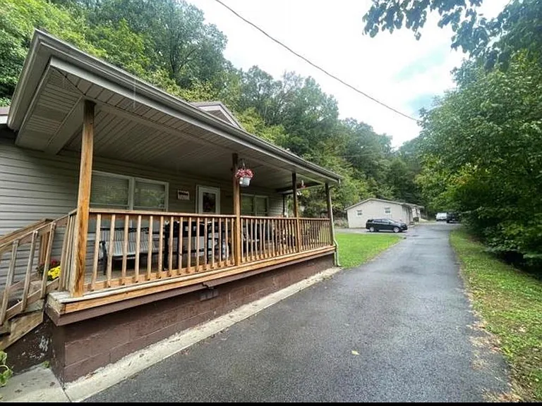 3708 E Shelbiana Rd — Photo 18