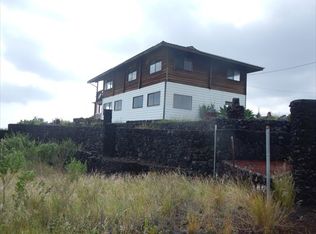 92-8539 Jacaranda Dr, Captain Cook, HI 96704