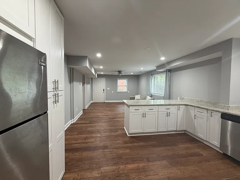 436 Sycamore Dr #436 — Photo 16