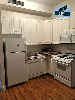 Rented by Fifth & Forever LLC | media 31