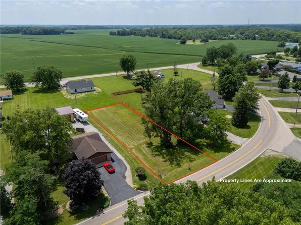 1138 Apache Trl, Jamestown, OH 45335