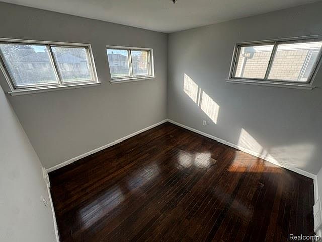 18069 Marquette St, photo 12