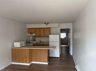 1807 Stonegate Dr #206, Champaign, IL 61821