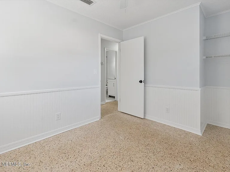 863 Westgate Dr — Photo 26