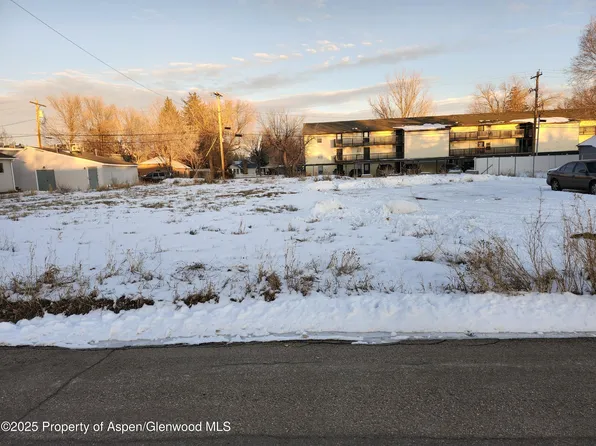 Russell St, Craig, CO 81625