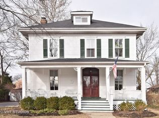 166 S Charlotte St, Lombard, IL 60148