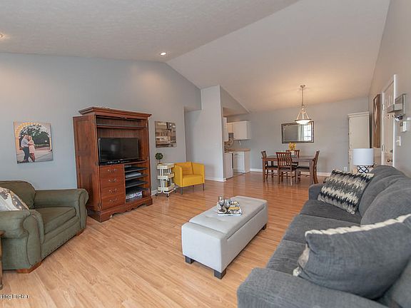 4th image of 177 Central Blvd APT 5