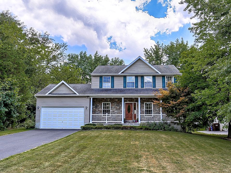 2nd image of 466 Pleasanton Dr