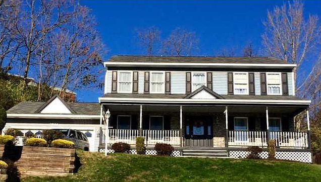 1st image of 2941 Abbey Ln