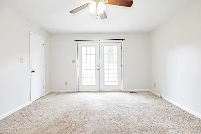 4607 Hoe Ct — Photo 24