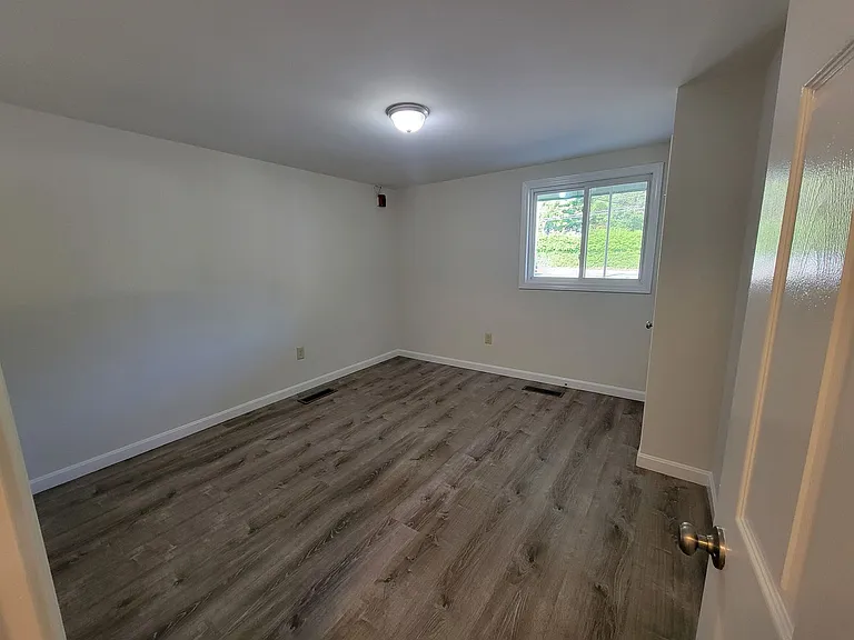 2352 Mendon — Photo 6