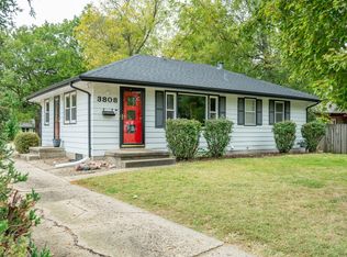 3808 72nd St, Urbandale, IA 50322