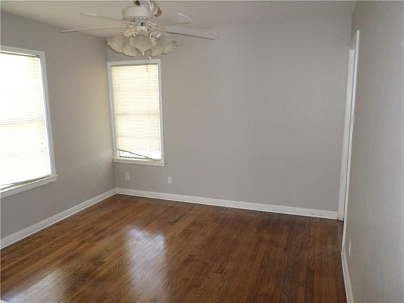 5th image of 3744 Aransas St