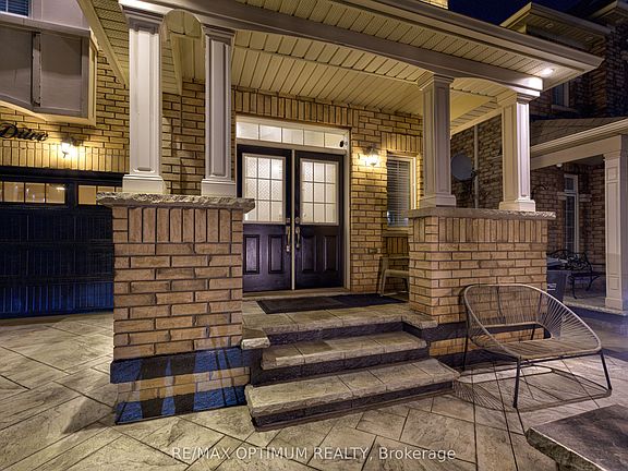 3rd image of 17 Elmcrest Dr