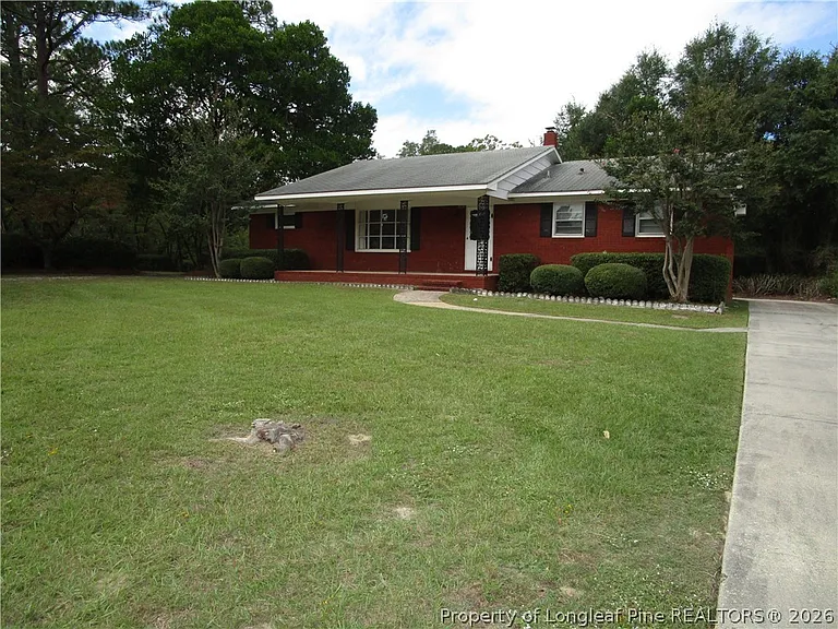 2516 NE Cumberland Rd — Photo 1