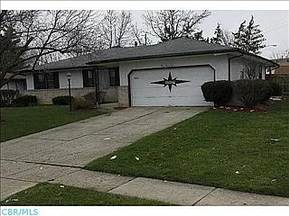 5811 Satinwood Dr photo 1