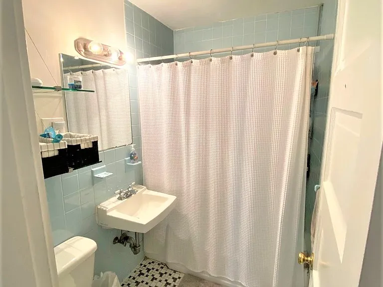 27 Langley Rd #2 — Photo 9