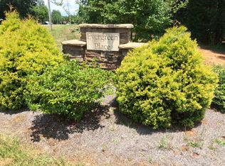 8186 Bennett Ln, Sherrills Ford, NC 28673