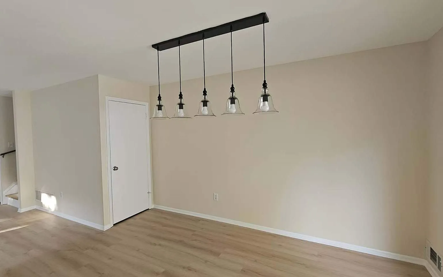2 bed, 1.5 bath, 1120 sqft, $2,900 — Photo 4