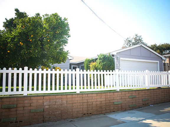 2nd image of 3420 Aldford Dr