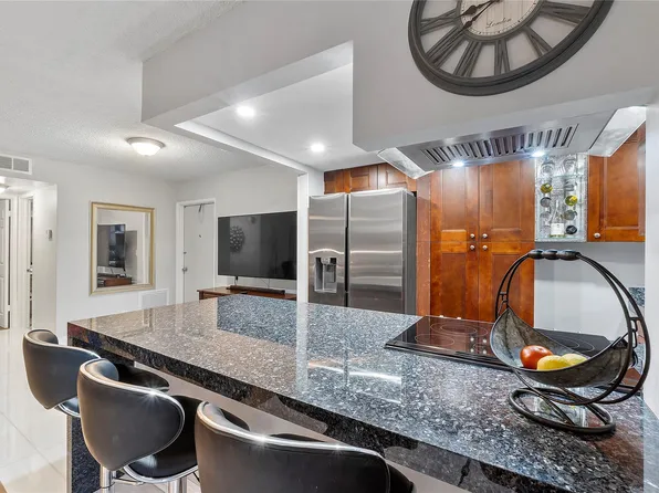 2601 NE 14th Street Causeway #140, Pompano Beach, FL 33062