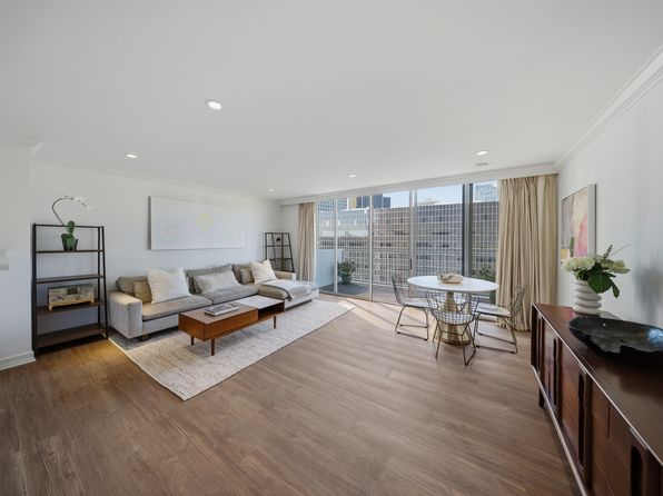 2160 Century Park E APT 910