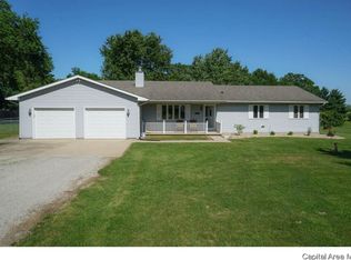 610 S Main St, Athens, IL 62613