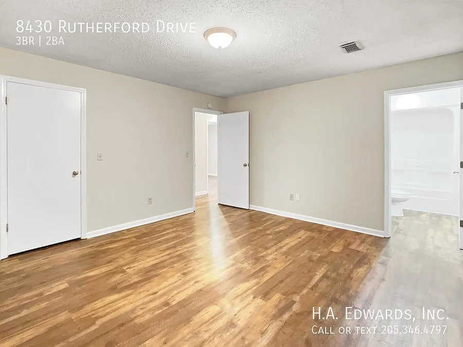 Building Photo - 8430 Rutherford Dr
