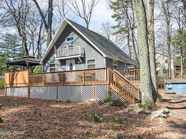 107 Snowshoe Dr, Dingmans Ferry, PA 18328