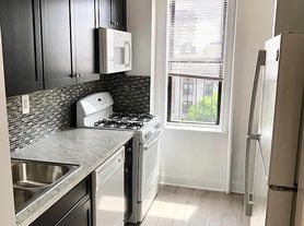 521 W 185th St, New York, NY