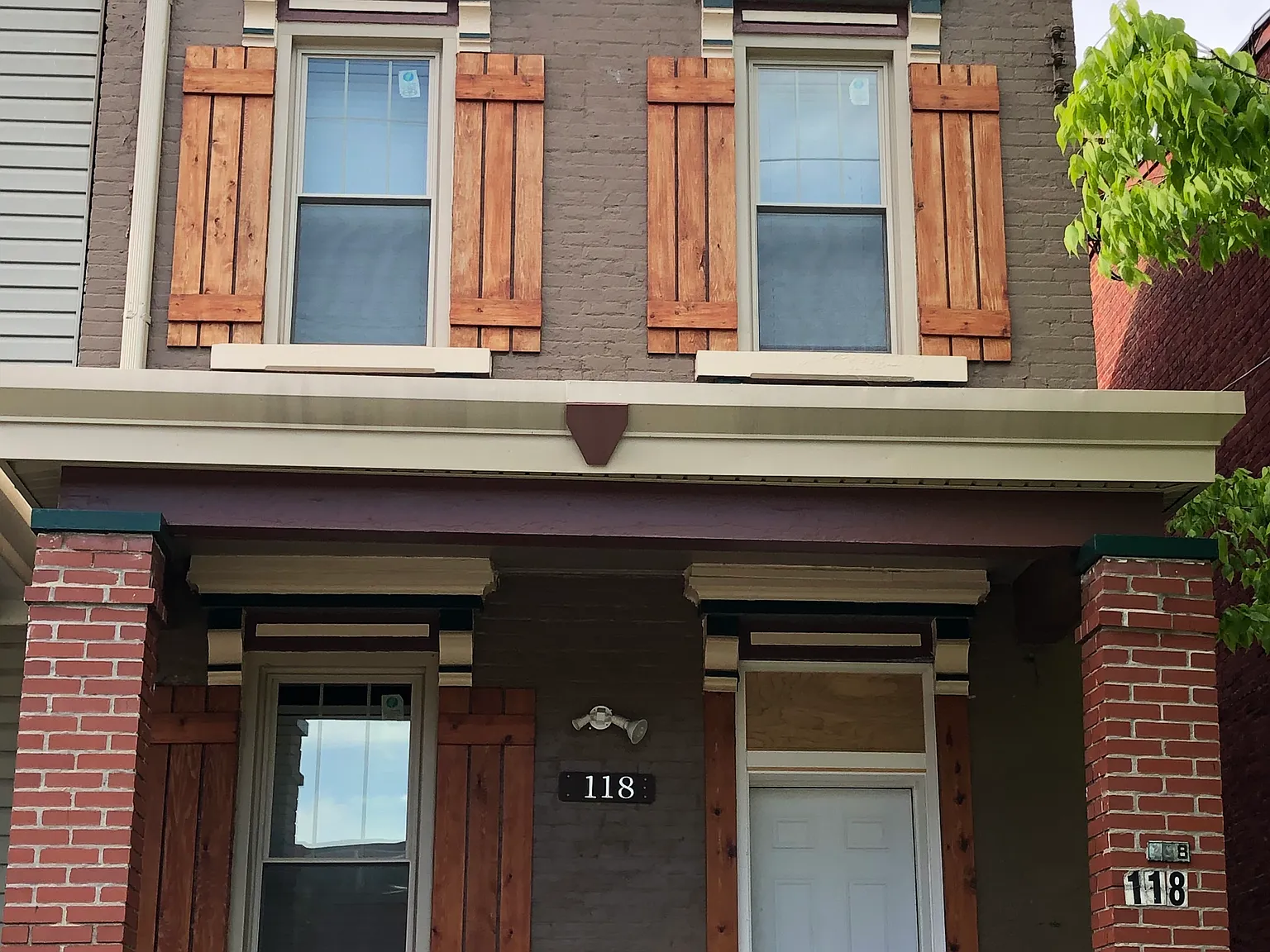 5 bed, 2000 sqft, $3,595 — Photo 2
