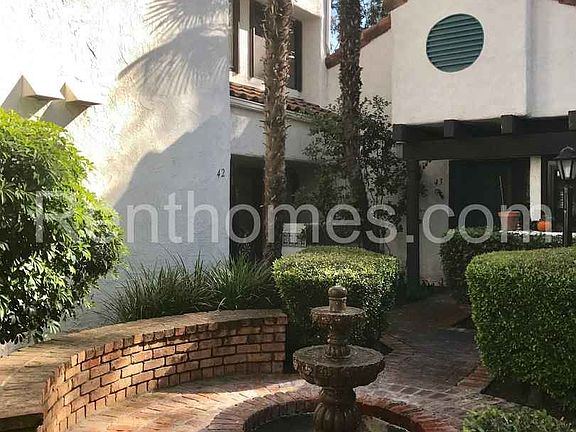 2nd image of 1935 Sunset Dr Unit 42