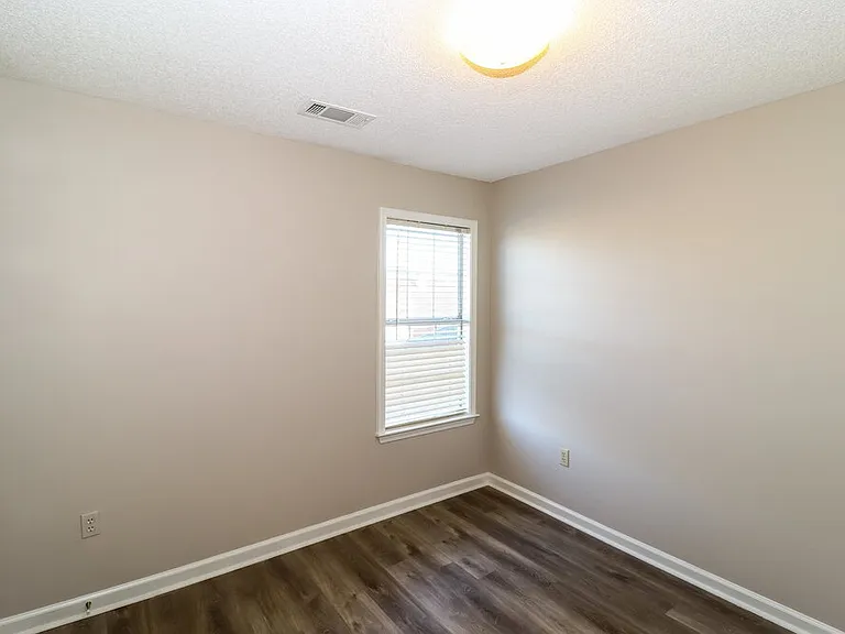 784 Breeze Way — Photo 14