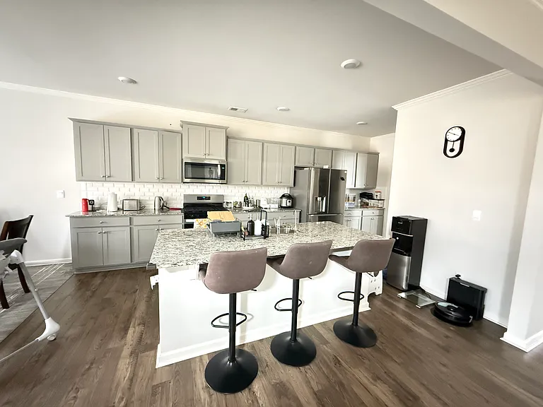 123 Thompson Way — Photo 6