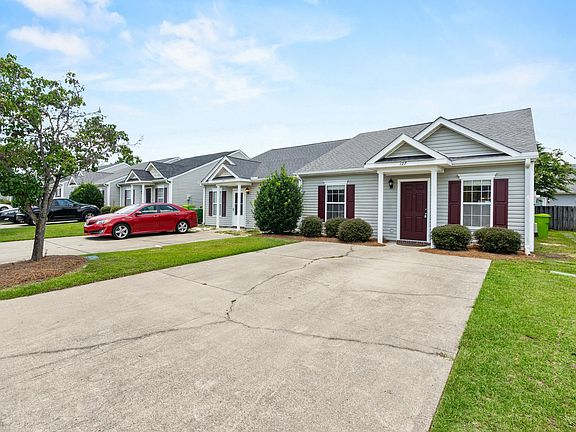 3rd image of 127 Elkhorn Ln