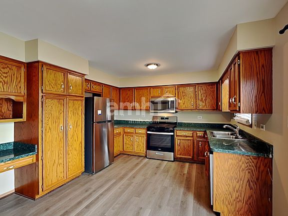 4th image of 204 Brink Dr
