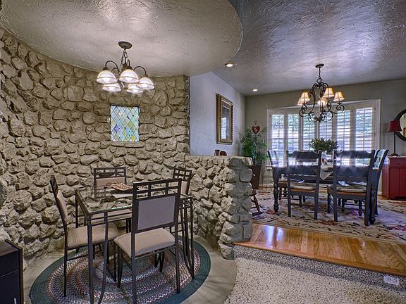 5th image of 11135 Colechester Ct