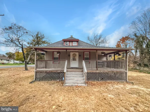 1356 W Oak Rd, Vineland, NJ 08360