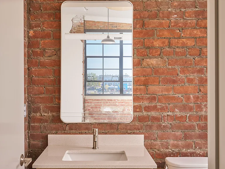 The Amsterdam Lofts — Photo 8