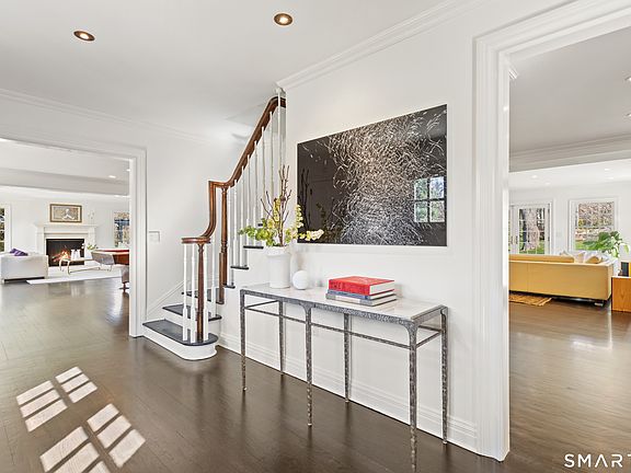 4th image of 119 Long Lots Road