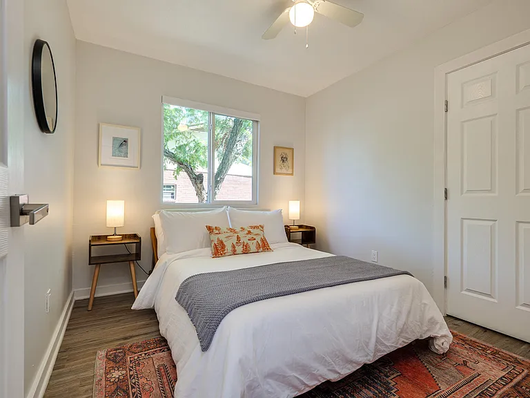 2202 Donna Dr — Photo 31