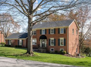 7514 Rockingham Rd, Prospect, KY 40059