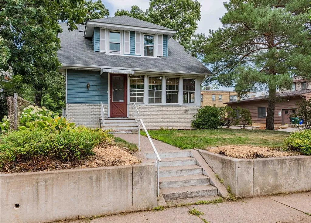 5 bed, $2,800 — Photo 1