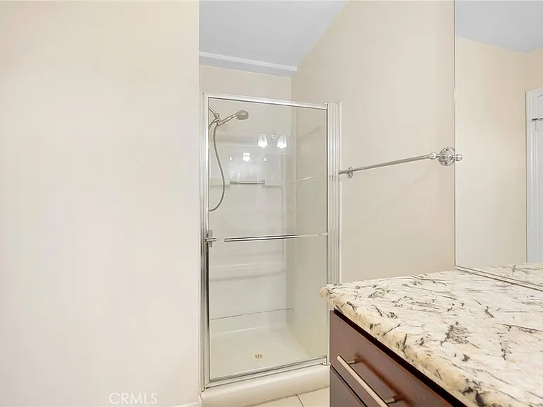 121 Sinclair Ave #206 — Photo 14