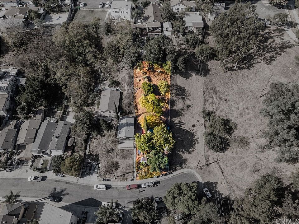 1st image of 945 Miller Ave